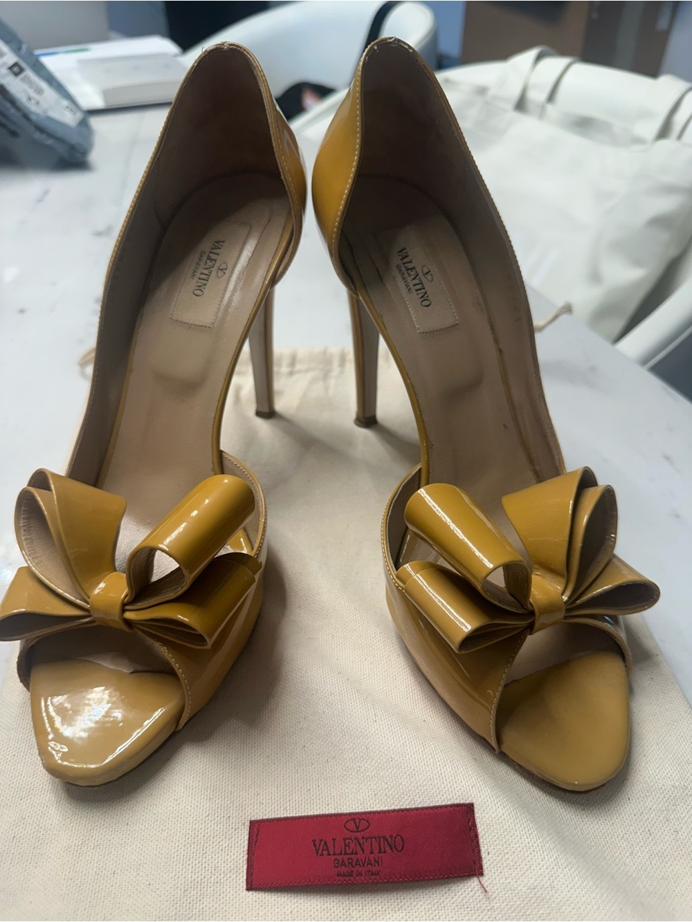 Valentino Garavani nude patent  Bow Peep-Toe Pumps